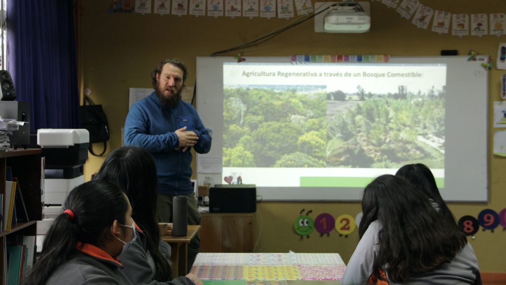 Education programme run by Legado Chile